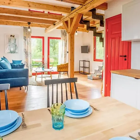 2 Bedroom Lovely In *