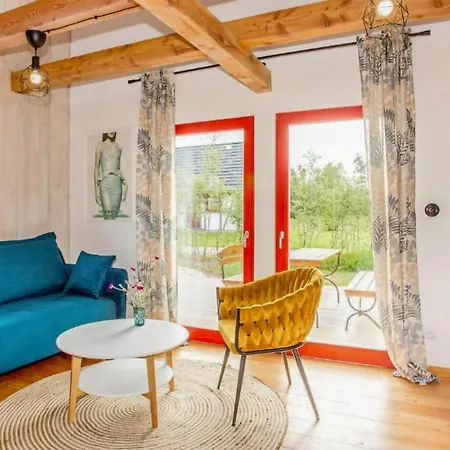 2 Bedroom Lovely In Rowy (Pomerania)