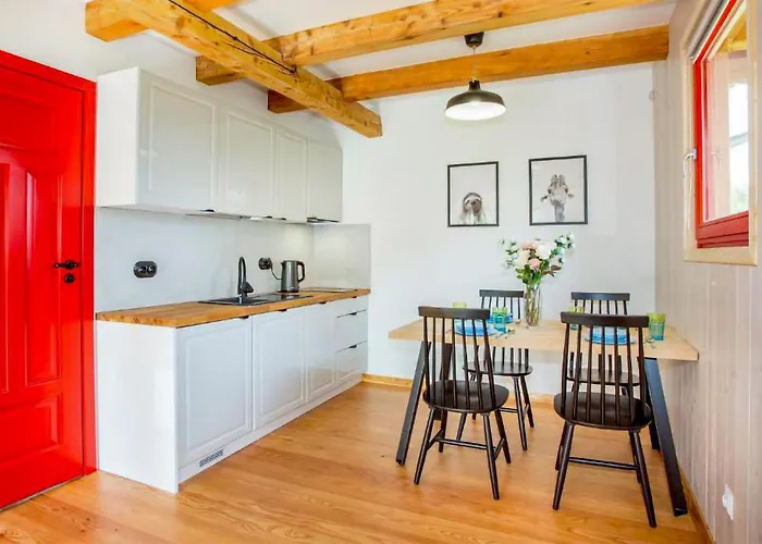 2 Bedroom Lovely In Rowy (Pomerania)